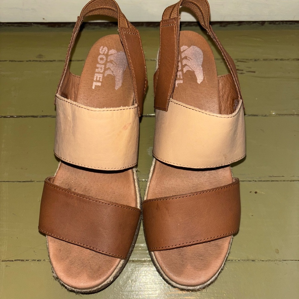 Sorel Women's Joanie II wedge Brown and Cream Sandals